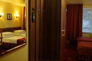 Отель АМАКС Визит-отель Гомель Двухместный номер бизнес-класса с 2 отдельными кроватями-3